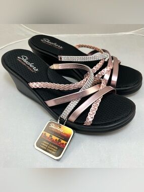 NWT Skechers Cali Memory Foam Rose Gold Rhinestone Wedge Sandals Bio-Dri Size 11